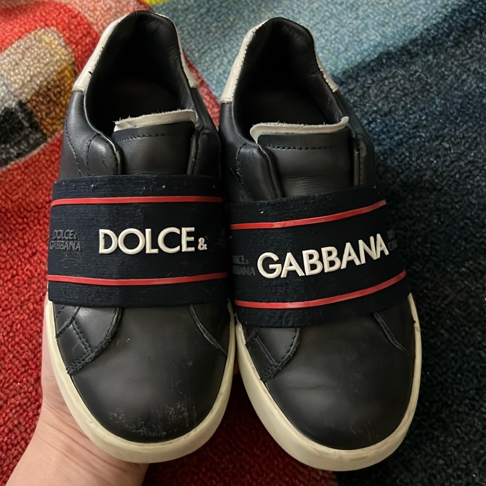 Toddler dolce gabbana sneakers size 28 💙